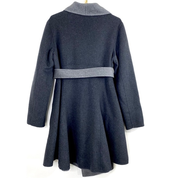 DAWN Levy Design Cashmere Blend Wrapped Coat in Color Block Charcoal Gray - Picture 4 of 10